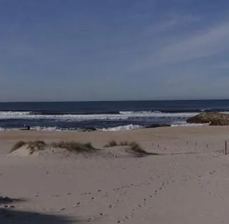 Ribeiro's House بيت للعطل